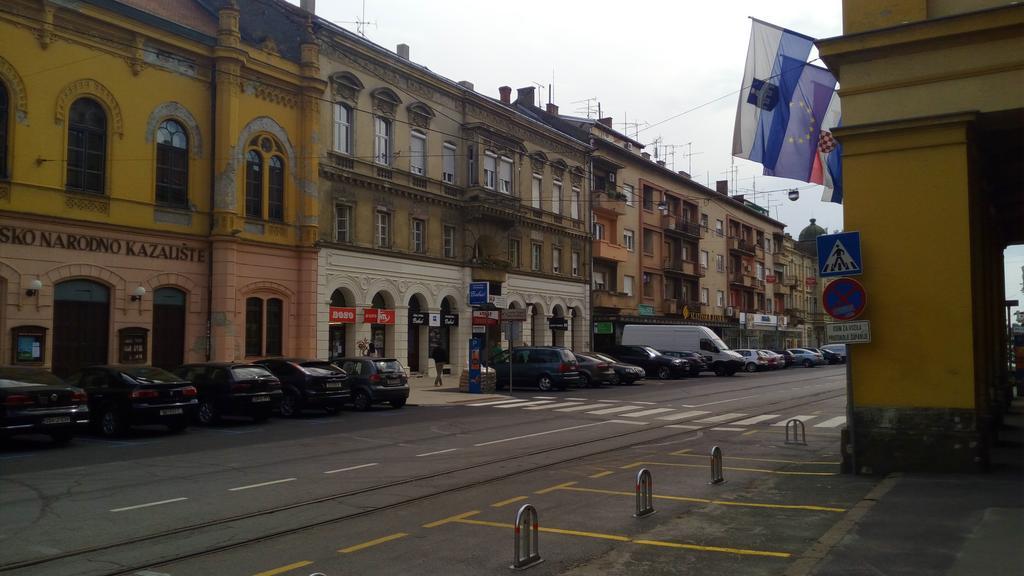 Apartment Downtown Ösek Dış mekan fotoğraf